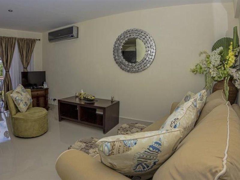 Lantana Barbados Condos Сент-Джеймс Екстер'єр фото